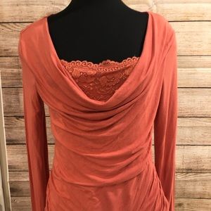 Women’s long sleeved top